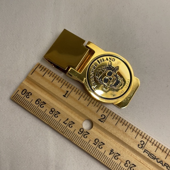 Vintage 90’s Money Clip- Treasure Island Las Vegas - Picture 7 of 8